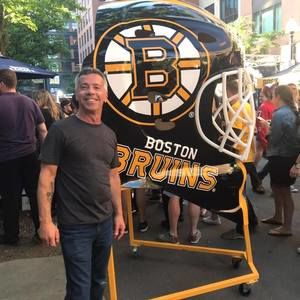 Meet your Posher, Eduardo